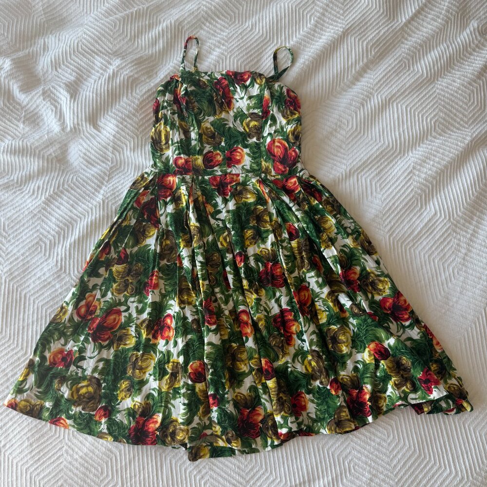 Vintage Hawaiian 1960s fit-and-flair sundress